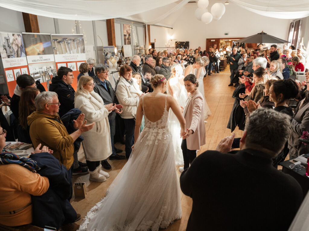 Alles, was zu einer stilvollen Hochzeit dazugehört, zeigen Experten am Sonntag, dem 19. Januar, in Dannenbergs Ostbahnhof.