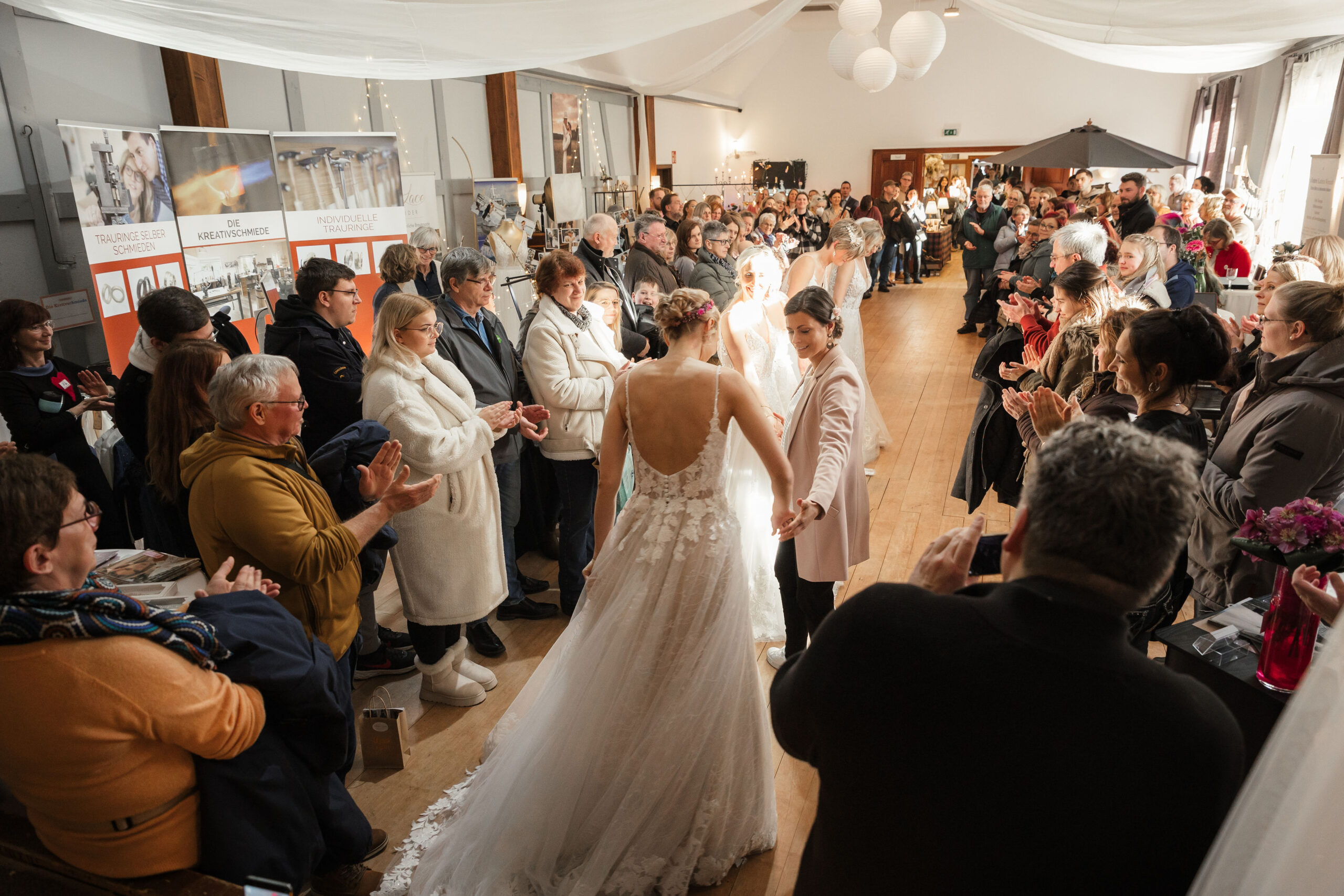 Alles, was zu einer stilvollen Hochzeit dazugehört, zeigen Experten am Sonntag, dem 19. Januar, in Dannenbergs Ostbahnhof.