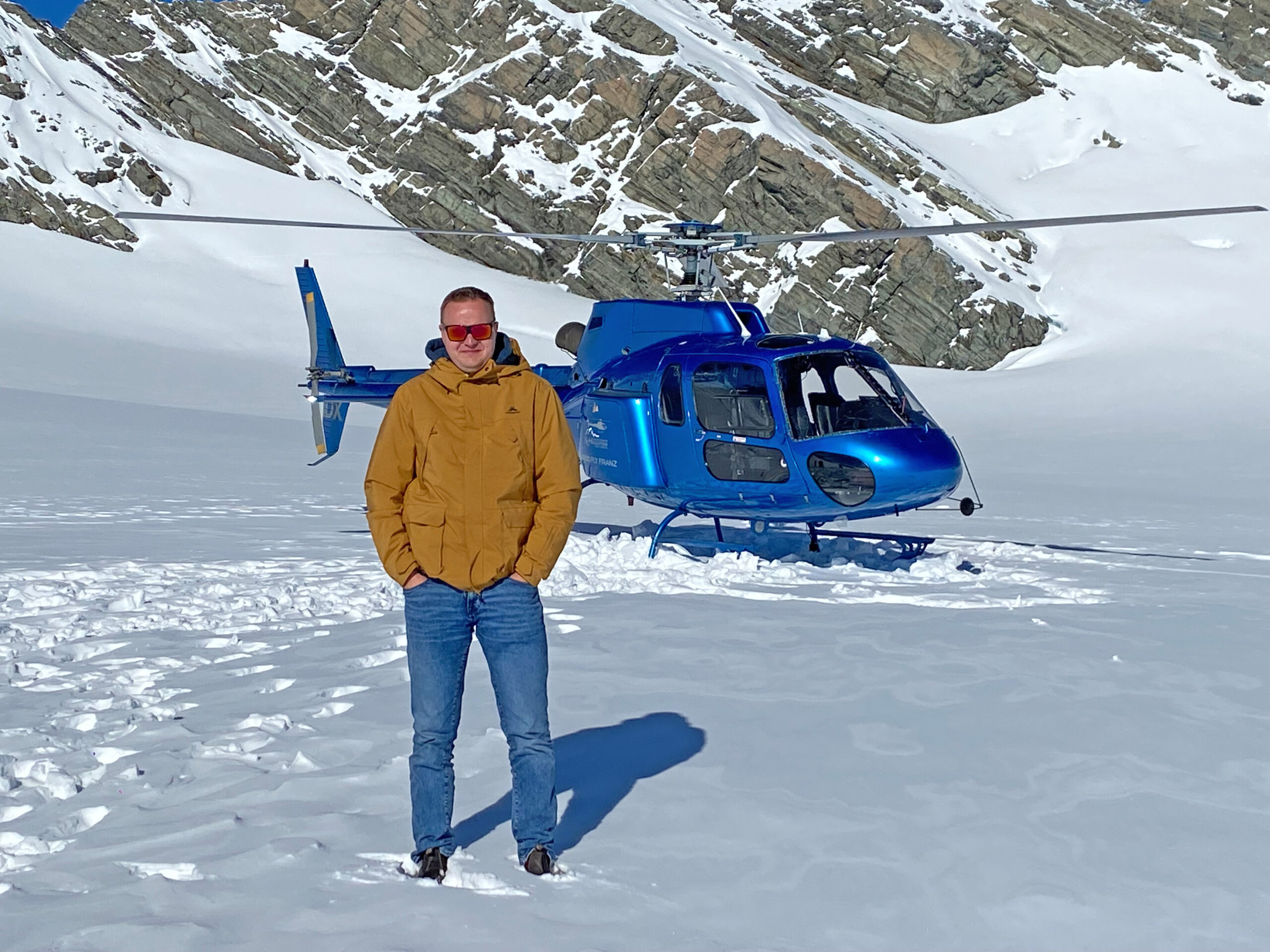 Mit ein paar Freunden flog Arne Fallapp auf den Franz-Josef-Gletscher in Neuseeeland - einer der Höhepunkte seines Auslandsjahres als Landwirt in Australien und Neuseeland.