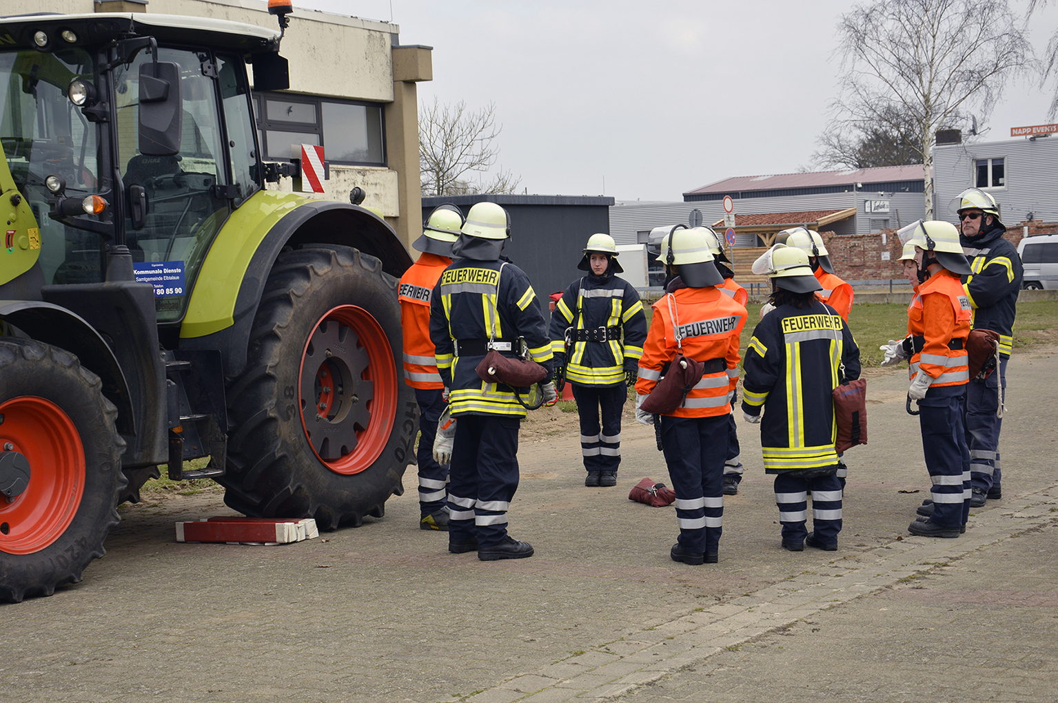 Rund 70 Feuerwehrleute begannen im vergangenen Jahr ihre Feuerwehr-Ausbildung an der FTZ in Dannenberg, unter ihnen waren auch 27 Frauen.