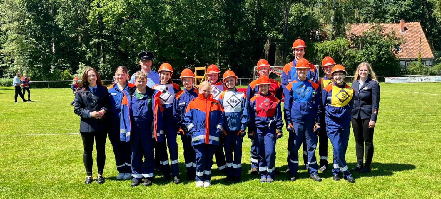 Die Jugendfeuerwehr Bösel-Woltersdorf beim Wettkampf im vergangenen Jahr.