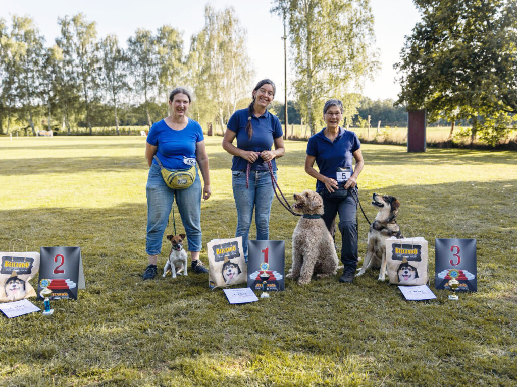 Die ersten drei Platzierten des Join and Jump Wettbewerbs (von links): Tanja Steckelberg, Isabell Hansen und   Carmen Gliese.