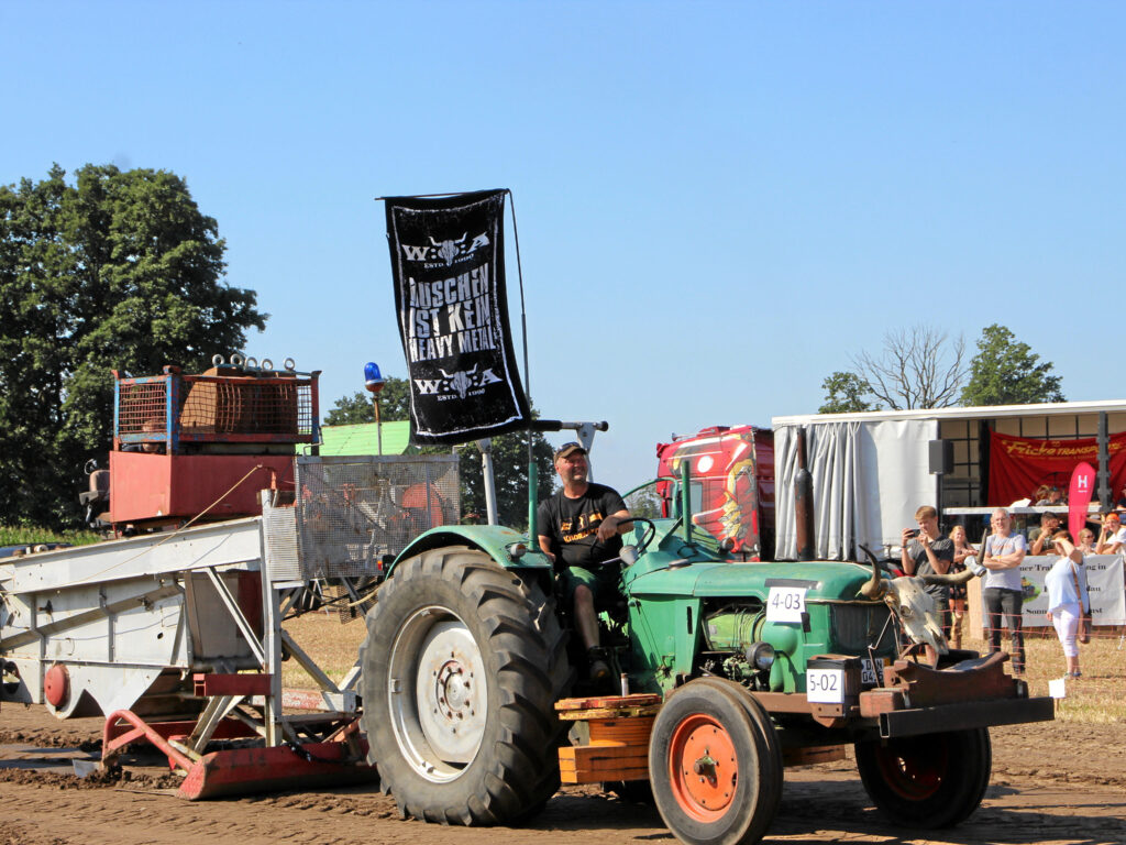 Traktorpulling Klein Gaddau