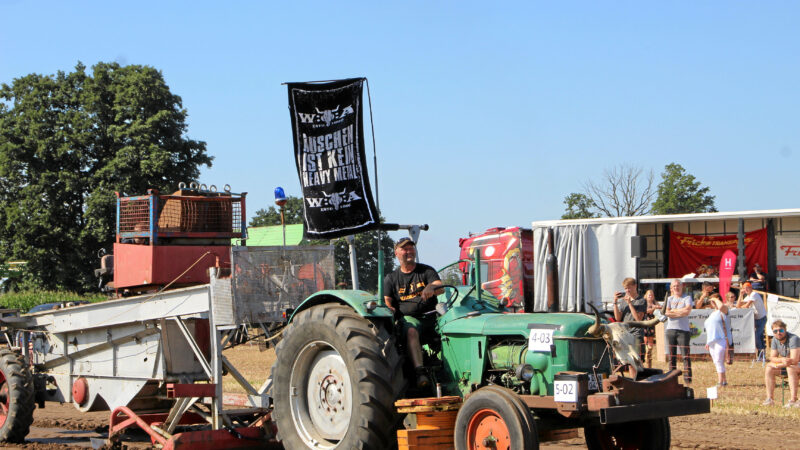 Traktorpulling Klein Gaddau