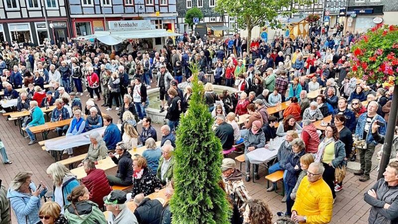 Der Lüchower Marktplatz bildet das Zentrum der Kreisstadt und damit ein beliebter Aufenthaltsort für viele Aktionen.