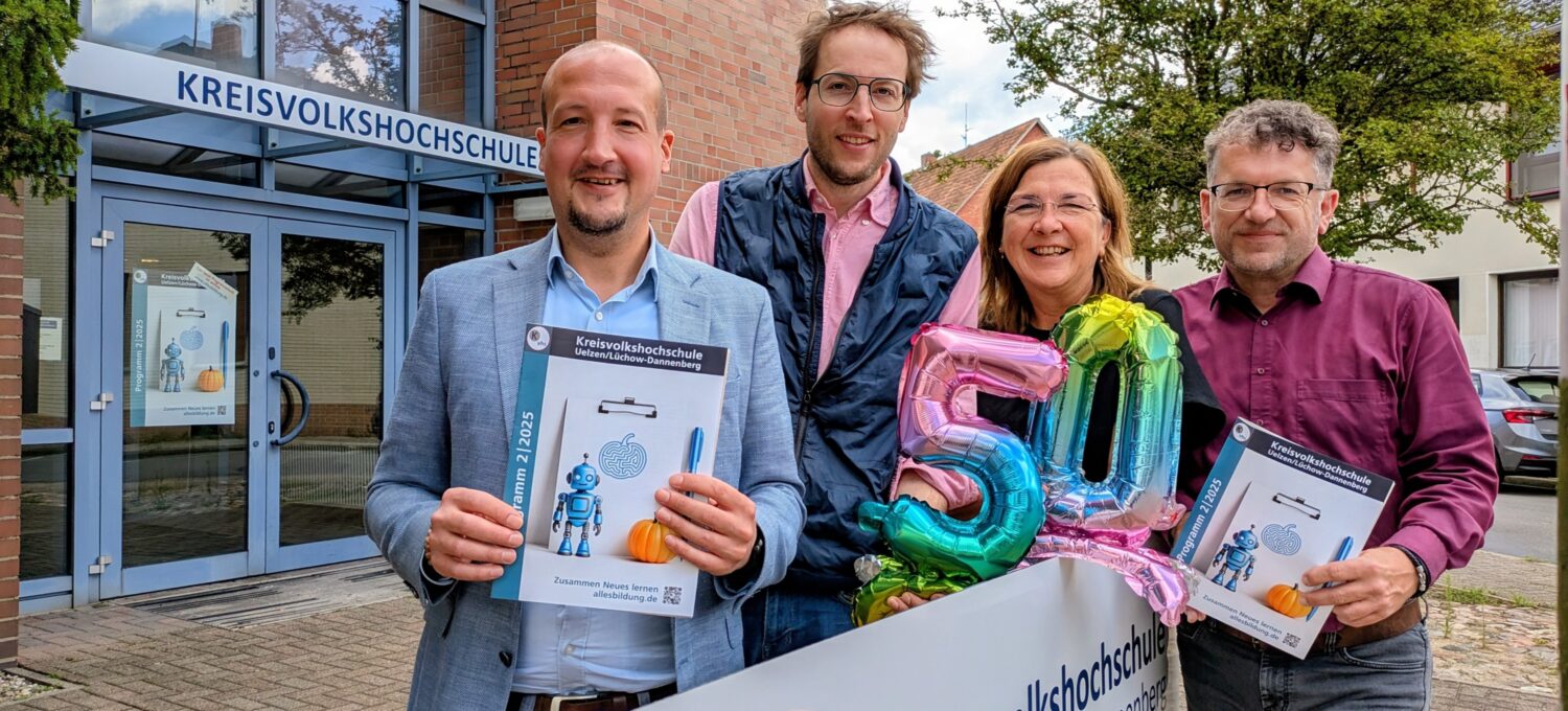 KVHS Programm 2/25, 50 Jahre