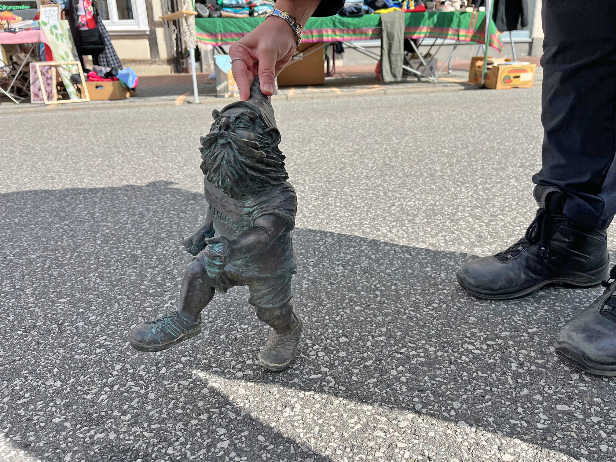 Zwerg Flohmarkt Hubertus Hechel