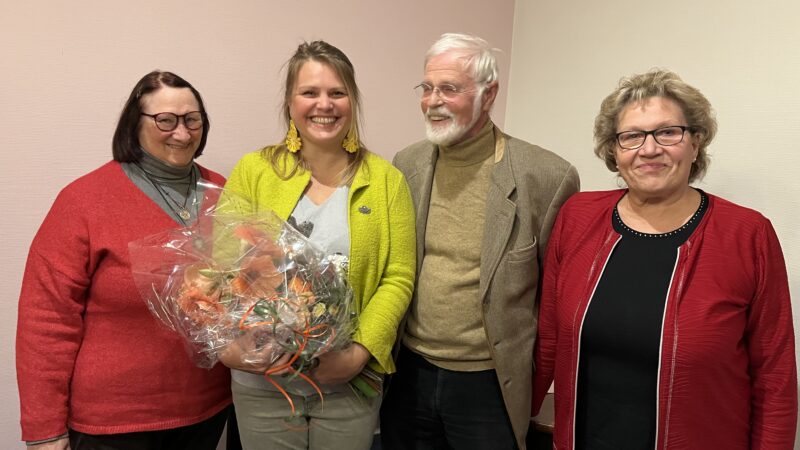 Anna-Maria Adrian Hora (2. von links) wurde als Vorsitzende des Kneippvereins verabschiedet. Die neuen im Vorstand, Schatzmeisterin Anja Zitko (links) und Schriftführerin Marianne Baron (rechts) dankten ihr, ebenso wie der zweite Vorsitzende Dr. Christoph Schmieta. Auf dem Foto fehlt die neue erste Vorsitzende Bettina Riecke.